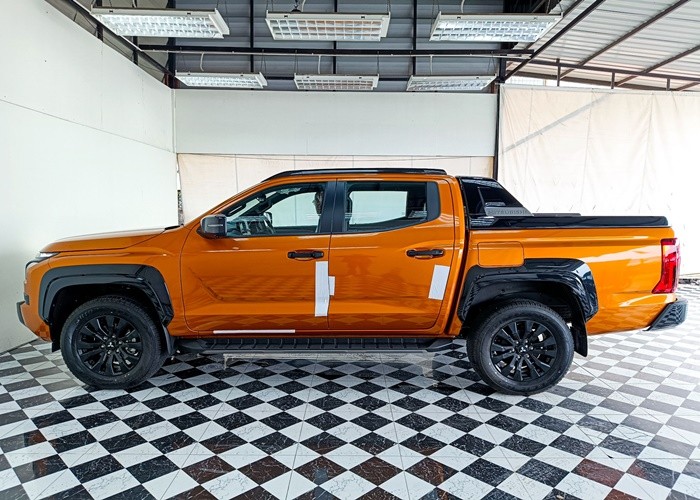 Used 1
                    MITSUBISHI
                     for Sale Image