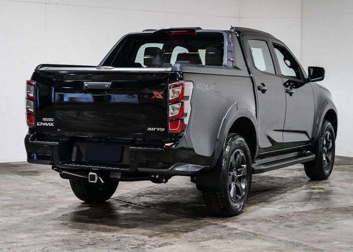 Used 1
                    ISUZU
                     for Sale Image