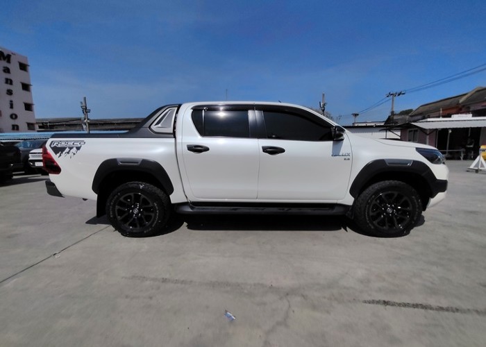 Used 8
                    TOYOTA
                     for Sale Image