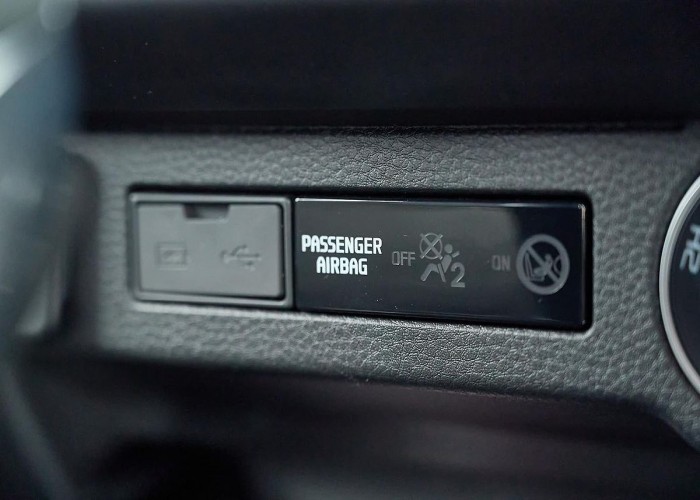 Used 1
                    ISUZU
                     for Sale Image